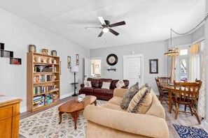 TV - Updated Historic Victorian Home (Montour Falls)