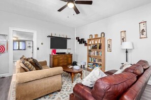 TV - Updated Historic Victorian Home (Montour Falls)