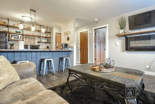 2 BR Condo #2 - Lead