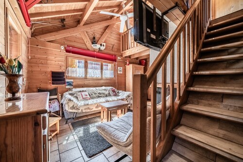 Chalet “6p Classique - Clématite” with Mountain View, Private Terrace & Wi-Fi
