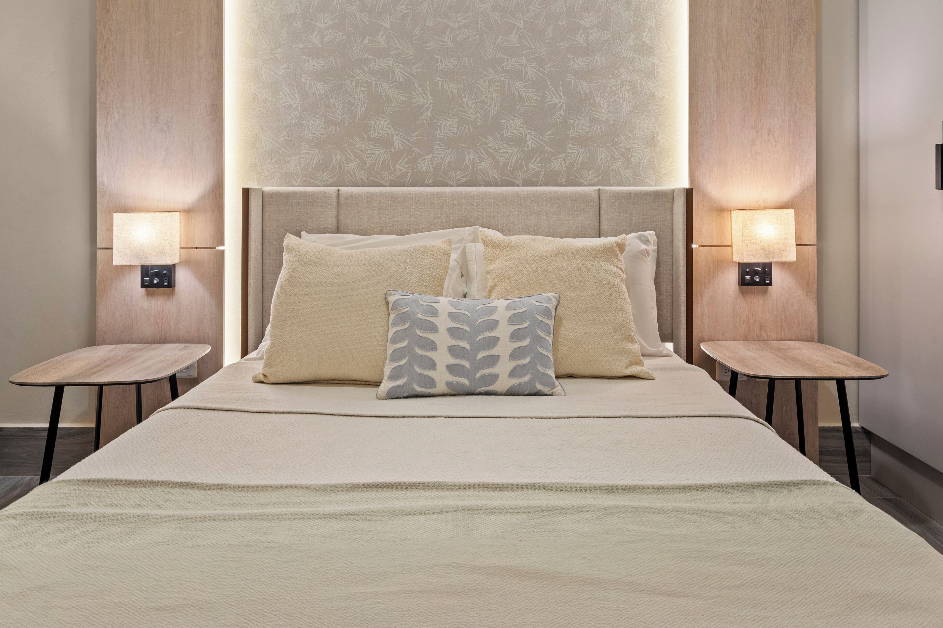 2 bedrooms, iron/ironing board, Internet