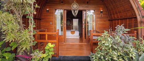 Deluxe Room | Exterior