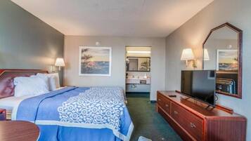 Iron/ironing board, free WiFi