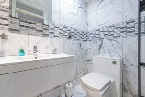 Doccia, set di cortesia gratuito, sapone, shampoo