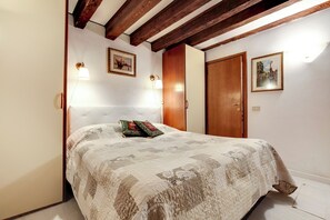 1 bedroom, iron/ironing board, free WiFi, bed sheets - Leo Apartment (Venezia)