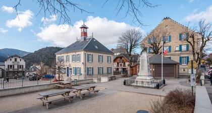 Le Petit Chez Nous : City break idéal : balcon, calme et confort