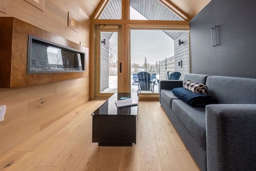 Jolie Vie Wellness Retreat - Water Tiny Home #4