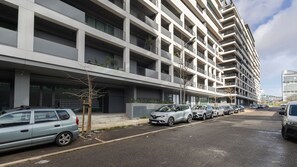 Exterior - Gorgeous Apartment with city view by LovelyStay (Algés)