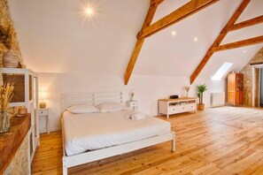 Room - La Suite Nacrée - Charm and comfort by the sea at Bernières-sur-Mer (Bernières-sur-Mer)