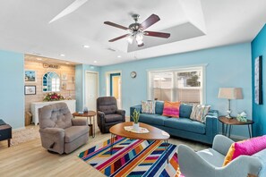 Smart TV - Gulf Front St. Joe Beach | Steps to Sand, 3BR (Port St. Joe)