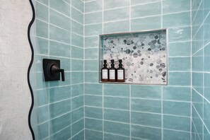 Hair dryer, towels - Cozy Austin Retreat - Mins to Q2 & The Domain (Austin)