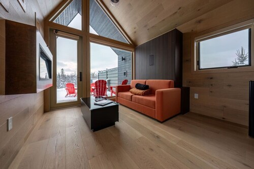 Jolie Vie Wellness Retreat -Fire Tiny Home #1