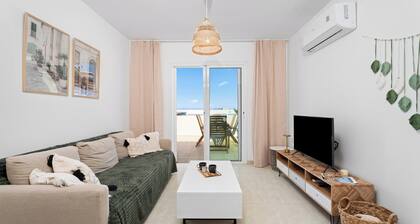 Too Coool 2 Bedroom Apartment Ellia