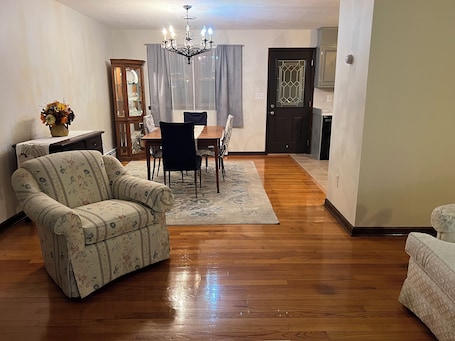 Interior. Quiet Comfort Meets Coastal Charm: A Perfect Family Retreat in East Haven