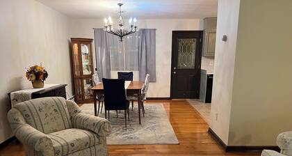 Quiet Comfort Meets Coastal Charm: A Perfect Family Retreat in East Haven