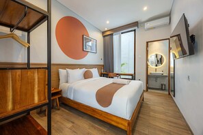 Superior Room, 1 Queen Bed | Free WiFi, bed sheets - Cove Ruma Coliving (Denpasar)