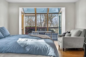 3 bedrooms, WiFi, bed sheets - Amazing Views, Hot Tub, Deck, FirePit & Game Room (Moorefield)