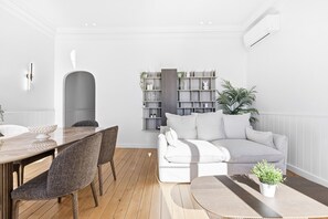 Luokittelematon kuva, 4 kautta 31, painike