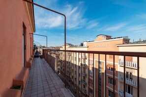 Property grounds - GuestHost - A modern and welcoming 108 square meters apartment, perfect for five people, located on the sixth and top floor of a period building with an elevator (NOT accessible to guests with disabilities).The property is located in the elegant Prati di (Rome)