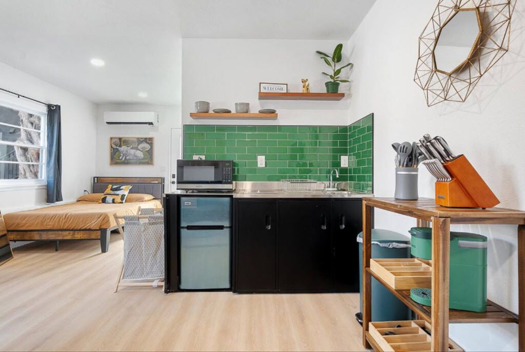 Fridge, microwave, coffee/tea maker, toaster