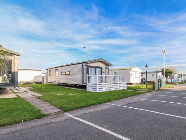 Chappie's Caravan 2.0 - Rhyl