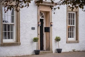 Exterior detail - Hall Gowen, Carnforth (Carnforth)