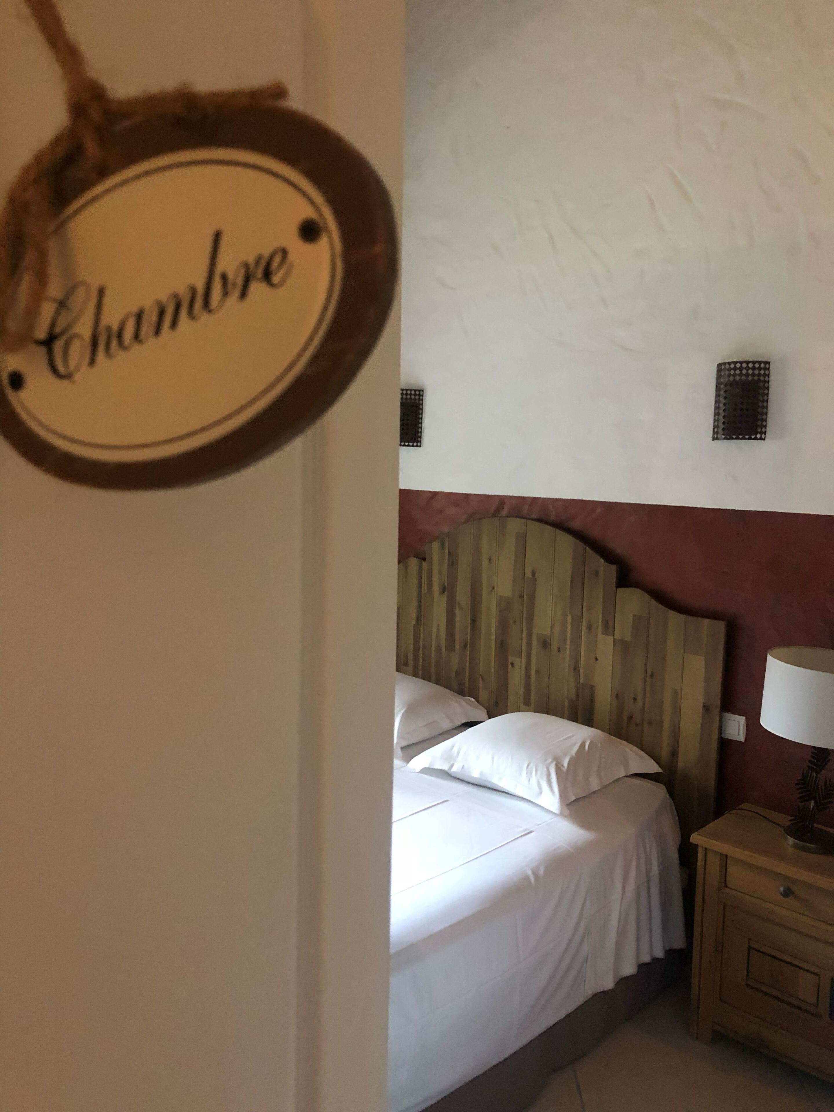 Hus – comfort, ved havkanten | Blendingsgardiner, strykejern/-brett og ekstrasenger (inkludert)