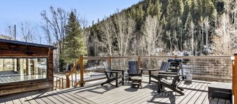 Cabin in Black Hawk w/ Hot Tub and Fire Pit!