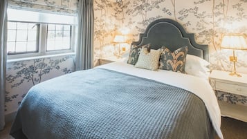2 bedrooms, in-room safe, iron/ironing board, WiFi (free)