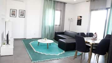 Basic Apartment | Living area