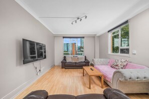 Living area - 2 Bedrooms Flat in Little Venice (London)