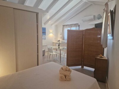 WONDERFUL SUITE ON SIVOTA BAY