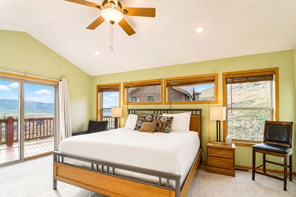 6 bedrooms, free WiFi, bed sheets