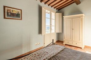 3 camere, ferro/asse da stiro, culla da viaggio, Wi-Fi gratuito