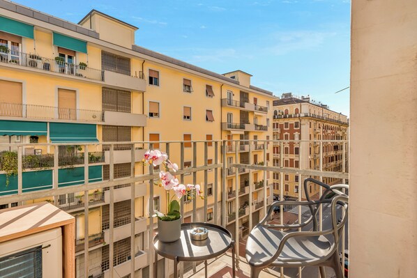 Deluxe Room, Balcony | Property grounds