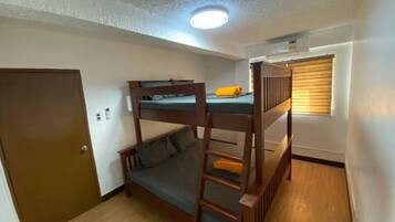 Internet, bed sheets