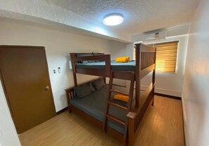 Internet, bed sheets - Entire Beach Front 4-BR Villa in Zambales - Good for 25 Persons (Cabangan)