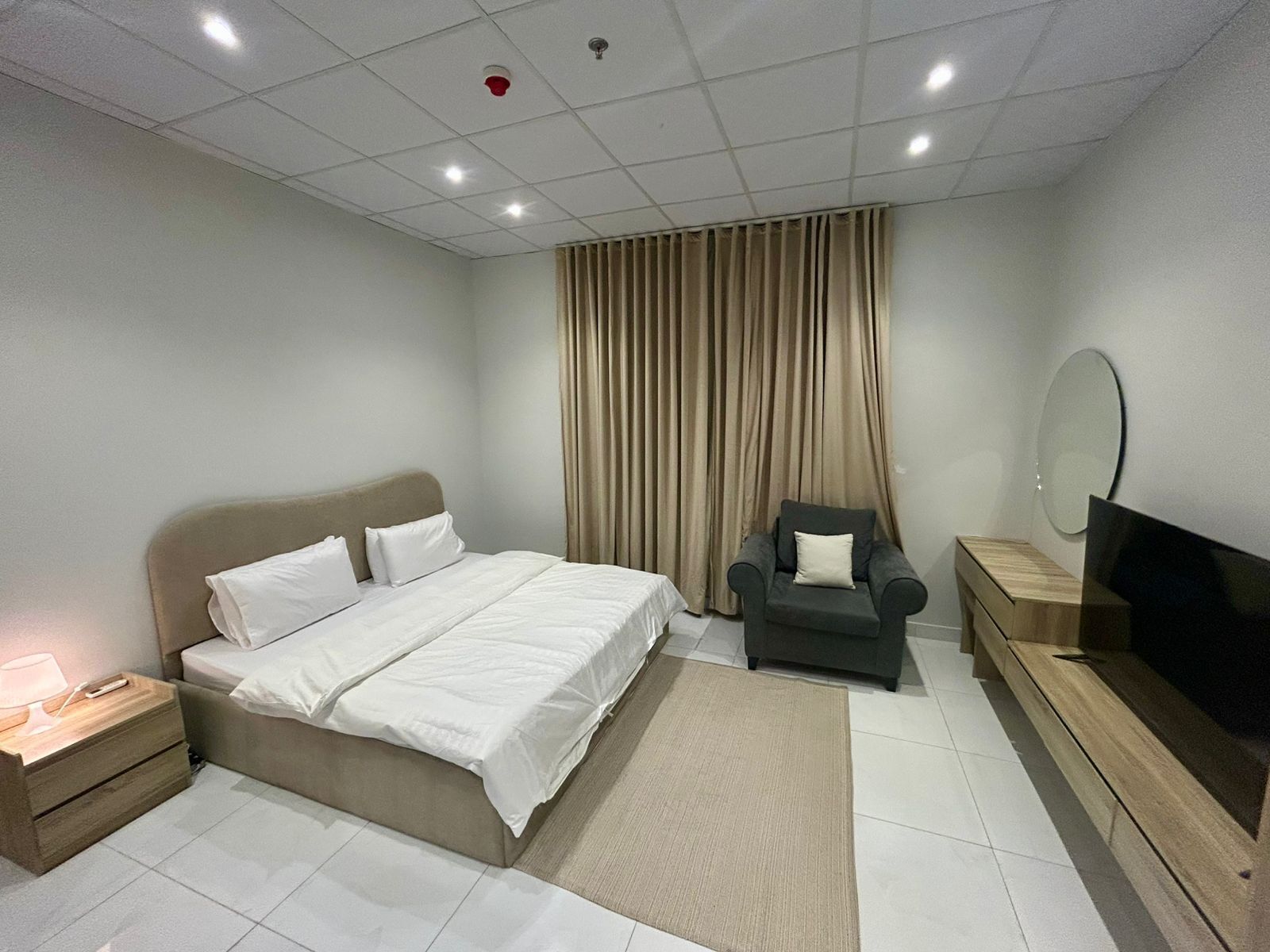 1 間睡房、上網、床單