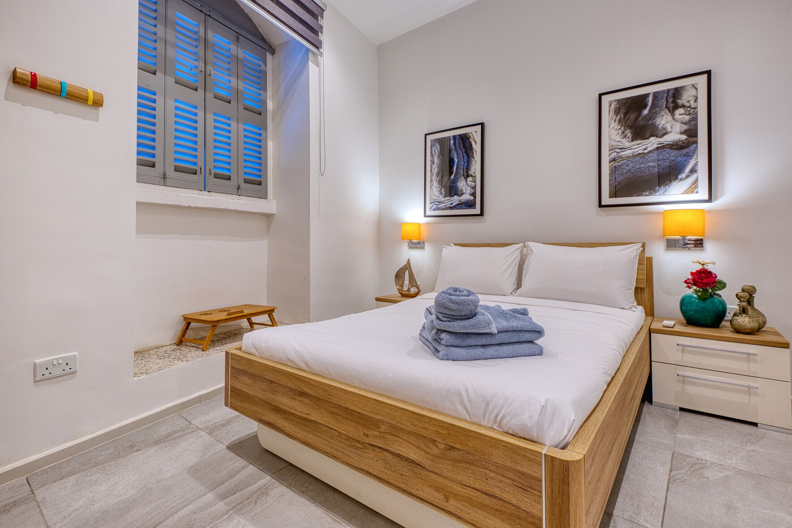 2 habitaciones, tabla de planchar con plancha y wifi gratis 