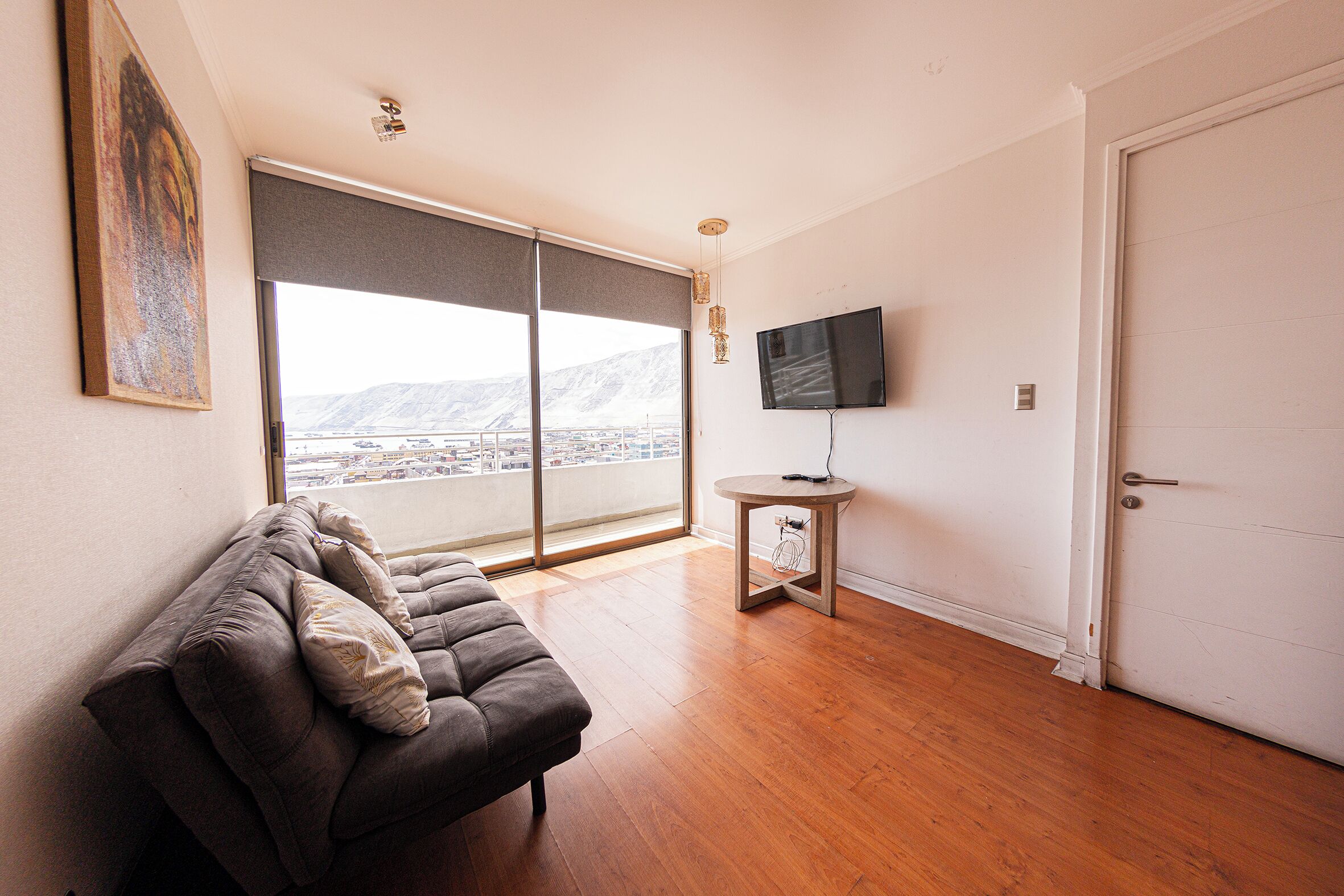 Basic Apartment, Balcony, City View | Living area