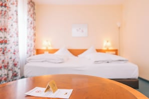 Superior Double Room | Free WiFi - OCHSEN Stockach - Smart Stay (Stockach)
