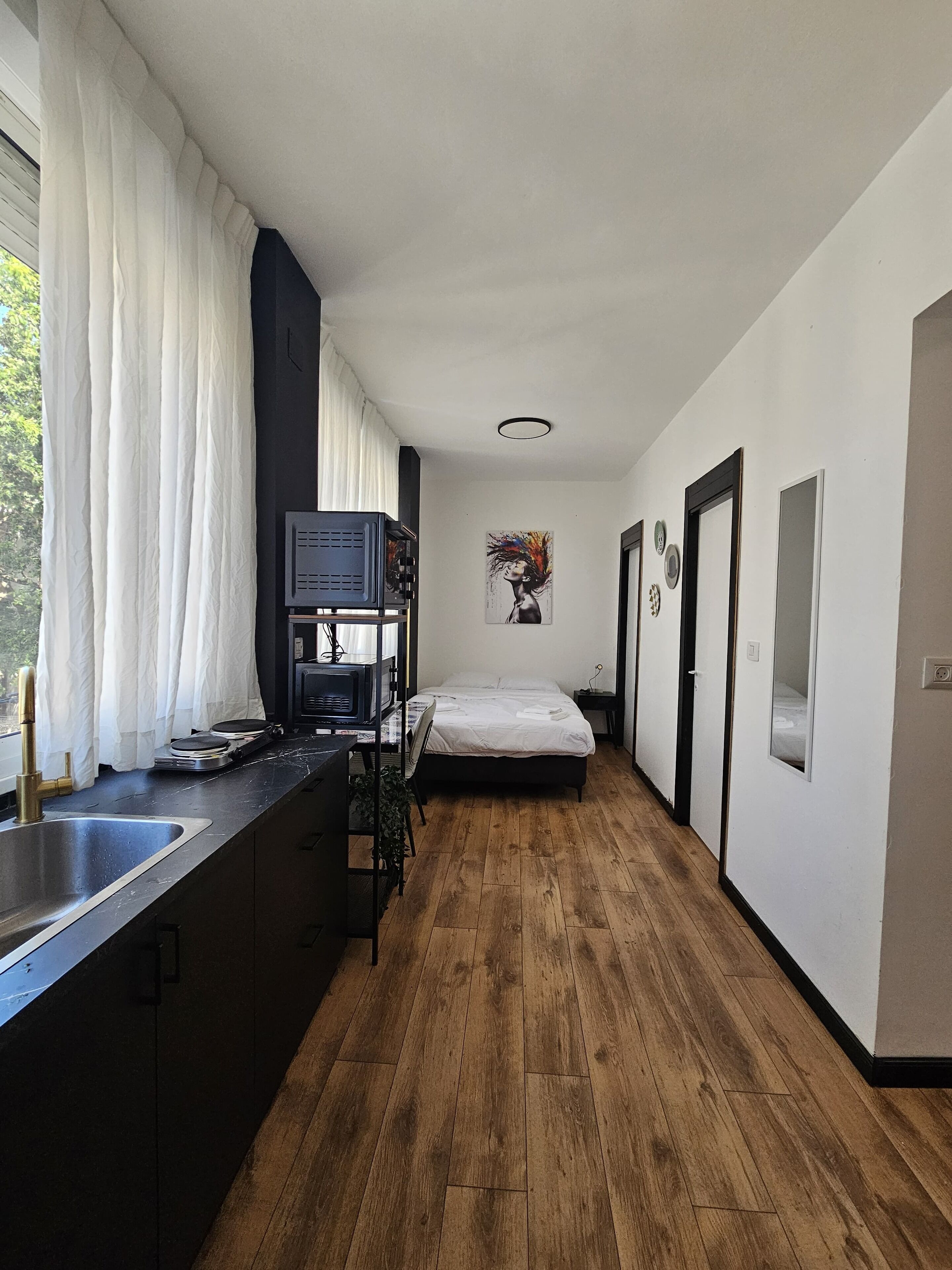 Bügeleisen/Bügelbrett, Internetzugang, Bettwäsche