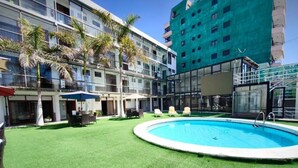 Outdoor pool - Hotel Divasto (Iquique)