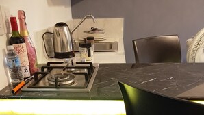 Uklassifisert bilde, 2 av 6, knapp