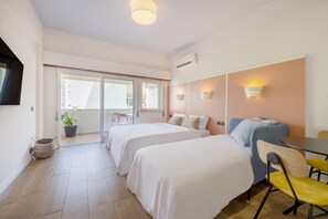 Studio | Iron/ironing board, free WiFi, bed sheets - Amarelo Studio by Olala Homes  (Cascais)