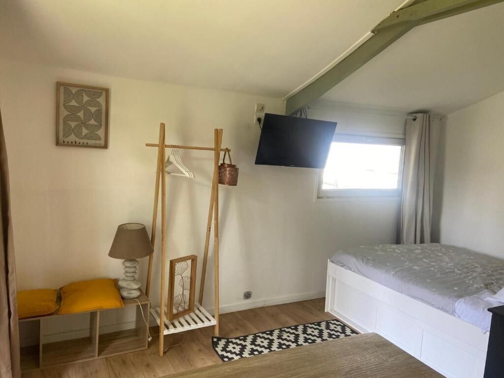 1 chambre, bureau, Wi-Fi, draps fournis