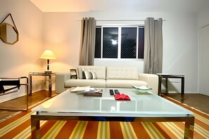 Departamento estándar | Área de sala de estar