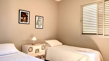 Apartamento standard | Espaço de trabalho para notebook, Wi-Fi de cortesia