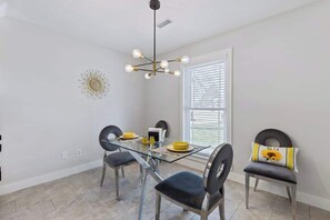 Dining - Whispering Meadow Sanctuary (Murfreesboro)