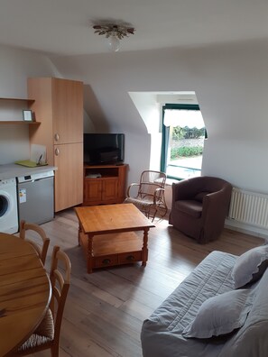 Smart TV, foosball, books - Gites in a typical Breton farmhouse close to beaches and station (Guidel)